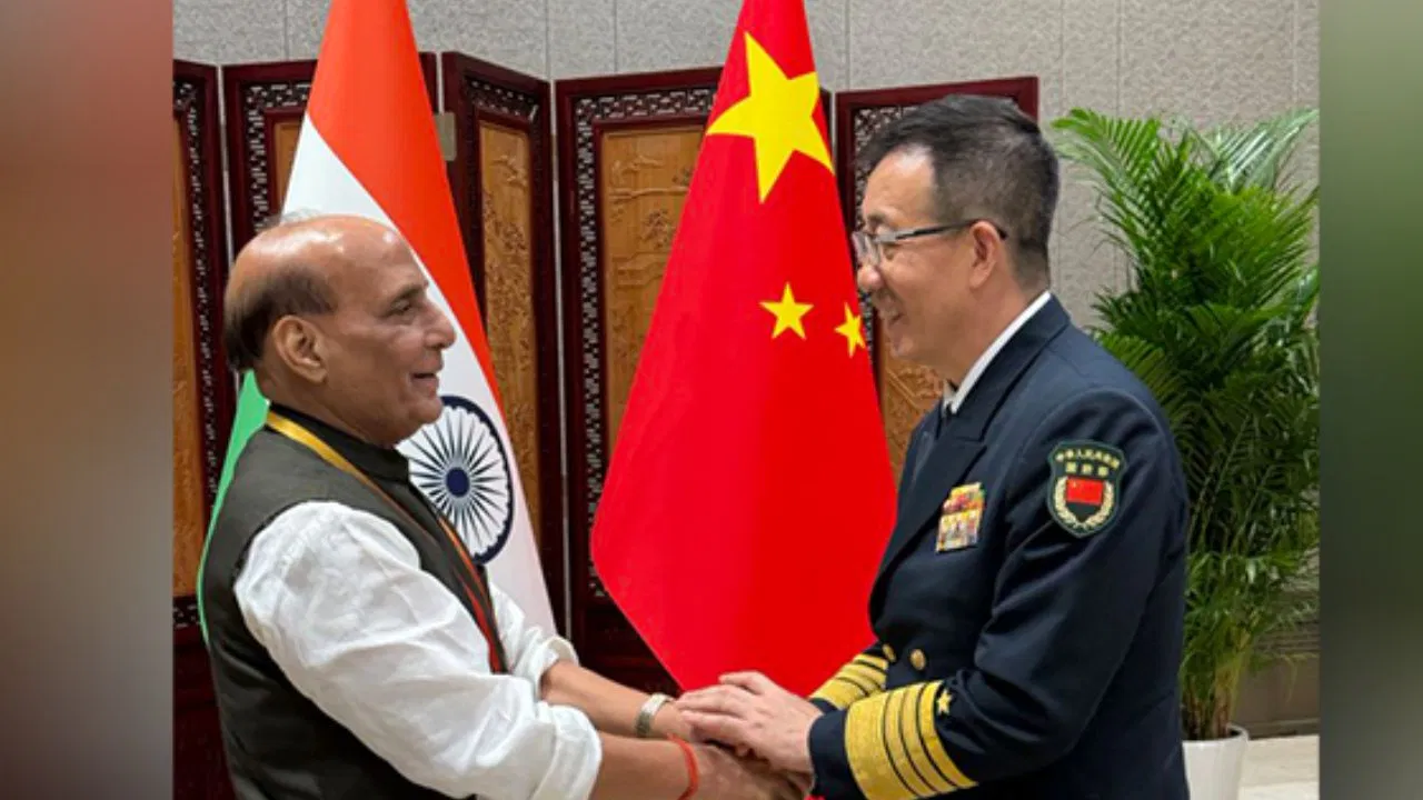 Defence Minister Rajnath Singh meeting the Chinese Defence Minister. - Photo: ANI